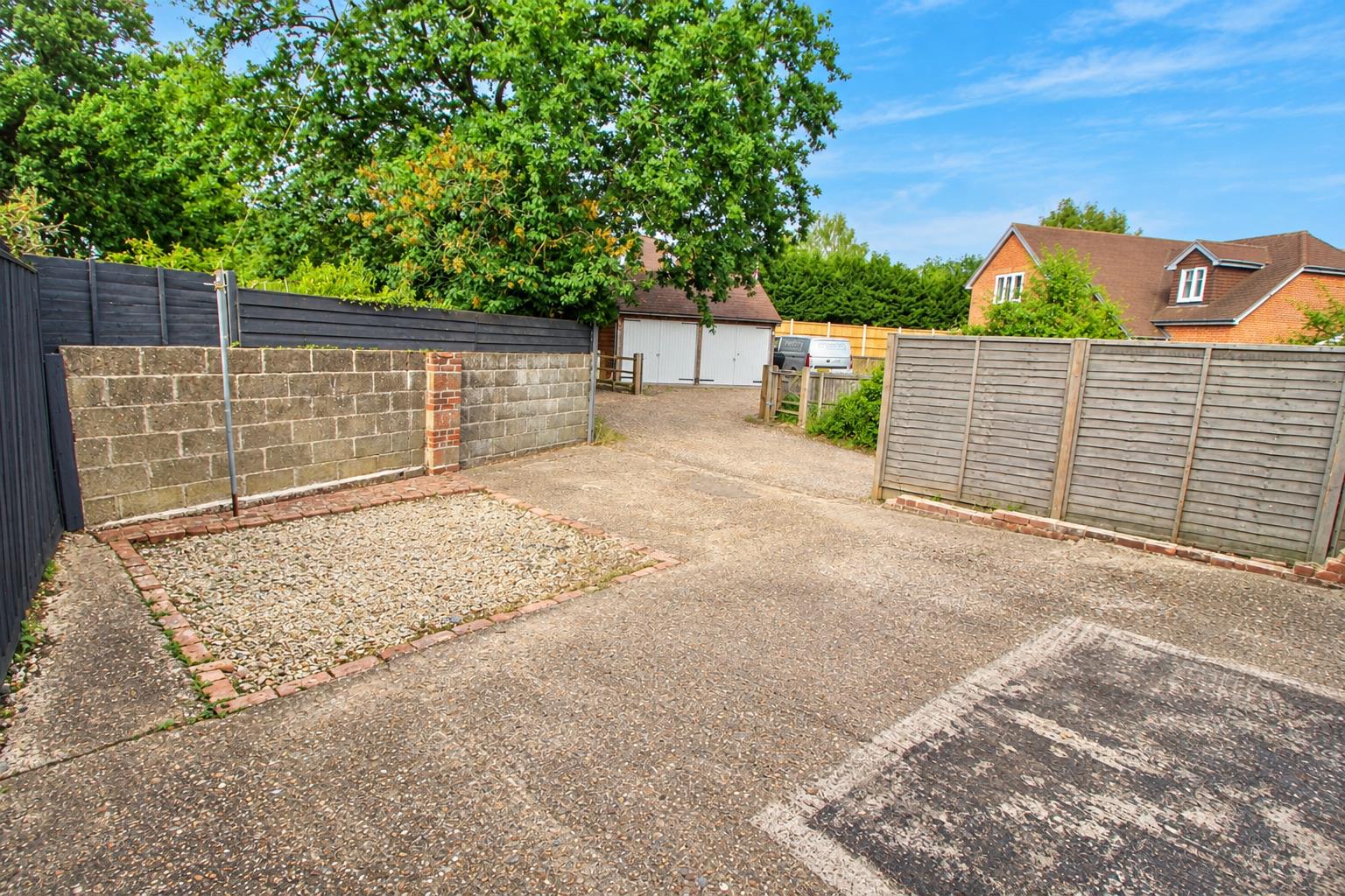Chapel Hill, Tilehurst, Reading